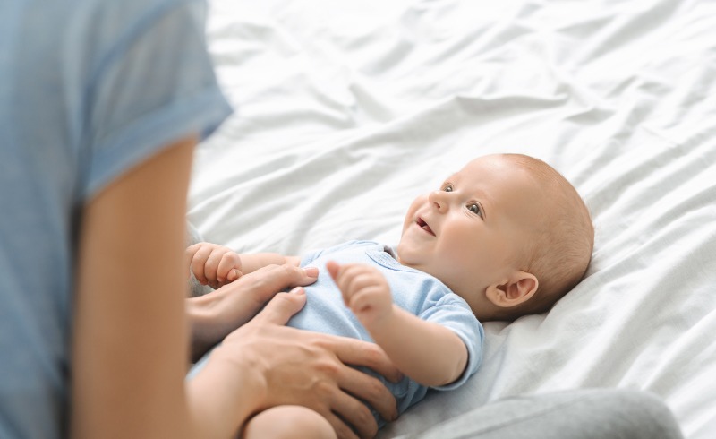 Bebeklerde Reflü Neden Olur, Nasıl Anlaşılır? 