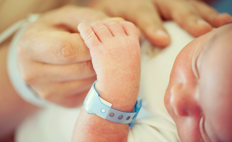 Yeni Doğan Kimliği Nasıl Çıkarılır?